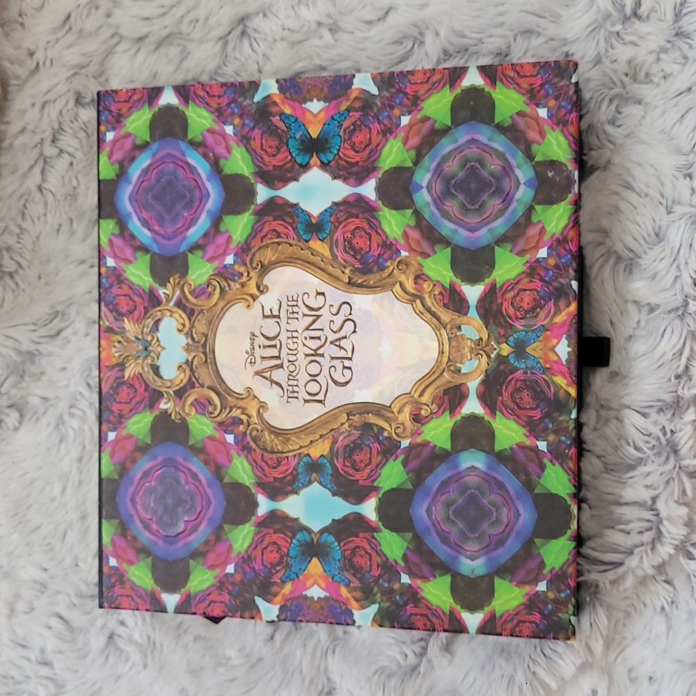 Limited edition urban decay Alice through the looking glass eyeshadow palette